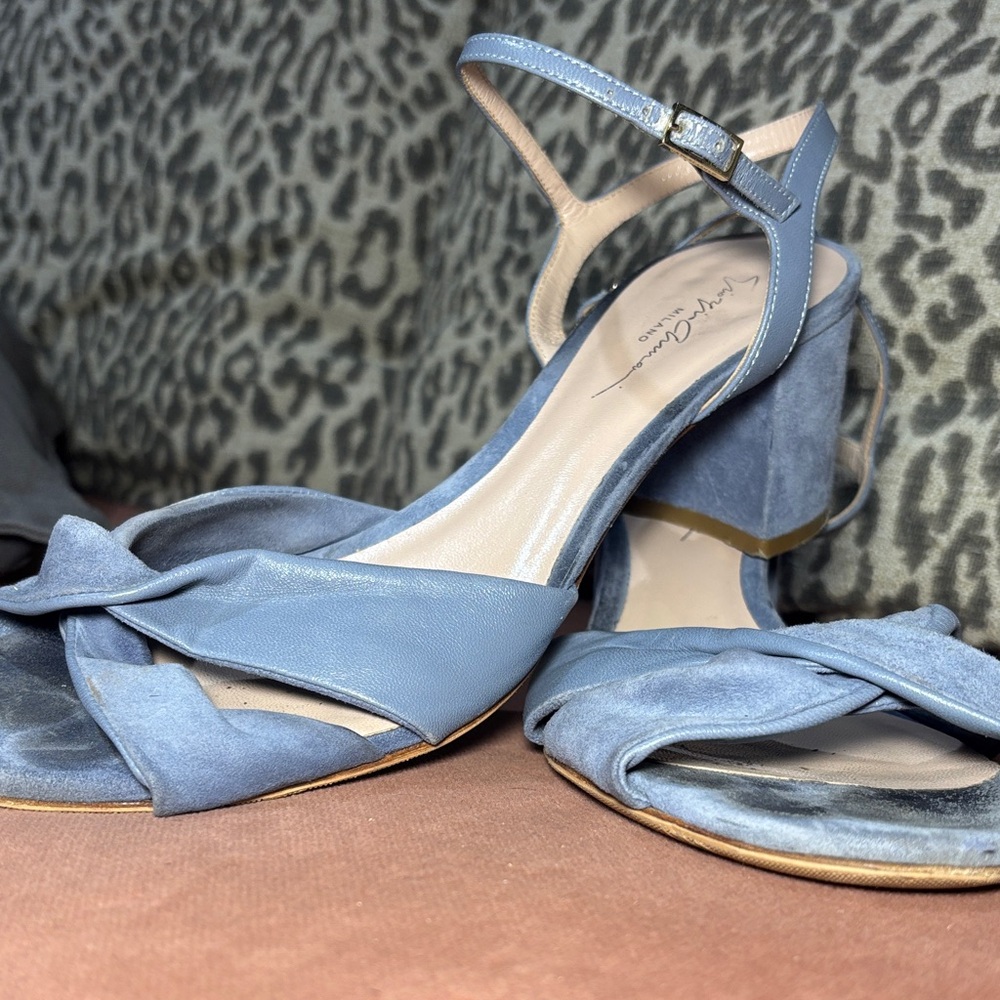 Giorgio Armani blue luxury leather/ suede strappy heeled sandals block heel 8.5